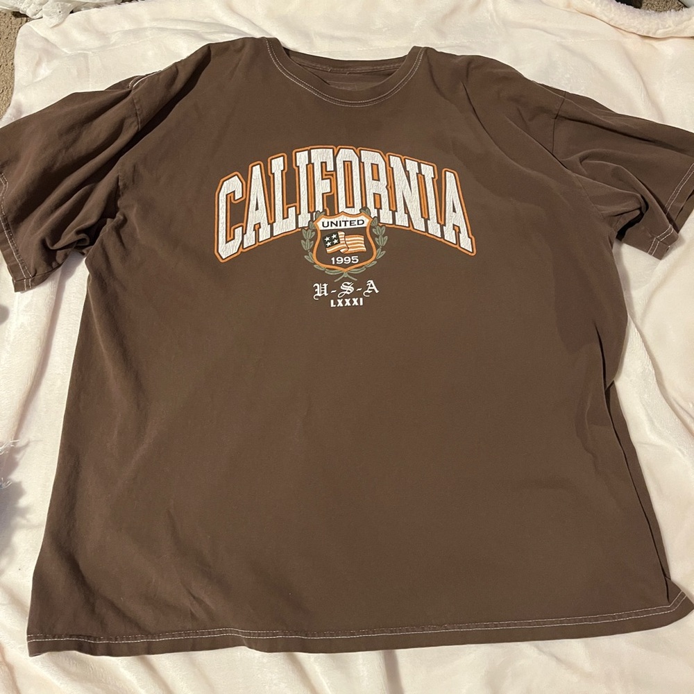 Brown and white Full Tilt California T-shirt #skater